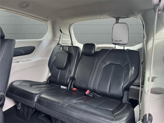 used 2024 Chrysler Pacifica Hybrid car, priced at $27,399
