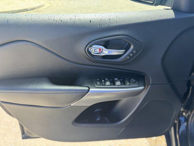 used 2021 Jeep Cherokee car, priced at $23,800