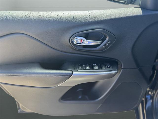 used 2021 Jeep Cherokee car, priced at $22,499