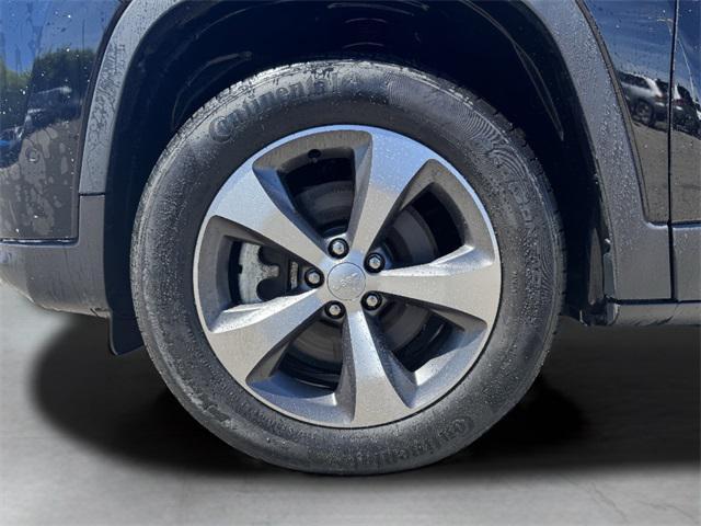 used 2021 Jeep Cherokee car, priced at $22,499