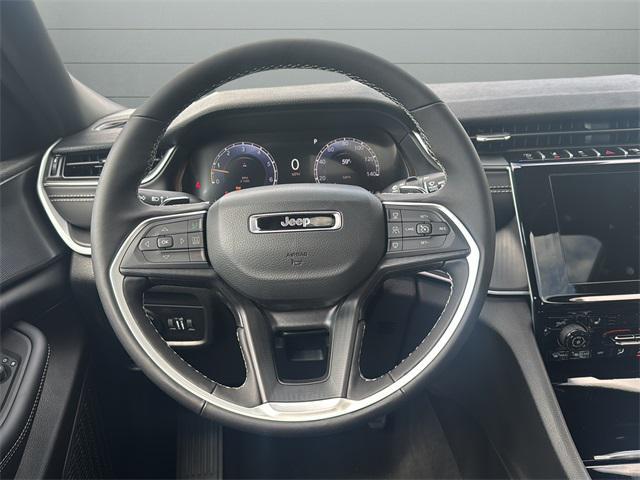 new 2025 Jeep Grand Cherokee car, priced at $39,356