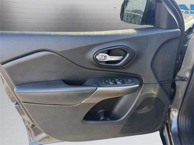 used 2021 Jeep Cherokee car, priced at $21,999