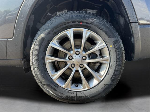 used 2021 Jeep Cherokee car, priced at $21,999