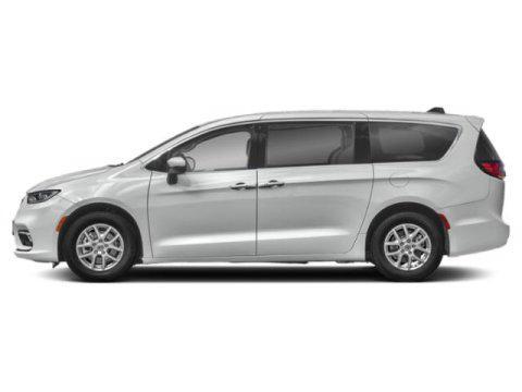 used 2024 Chrysler Pacifica car