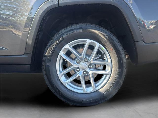 new 2025 Jeep Grand Cherokee car, priced at $38,381