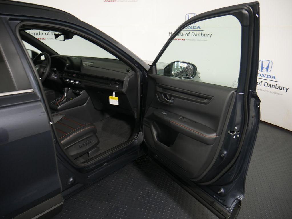 new 2026 Honda CR-V Hybrid car, priced at $41,675