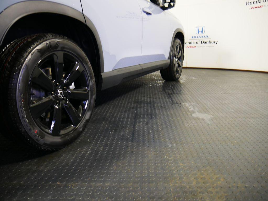 new 2025 Honda Pilot car, priced at $56,530