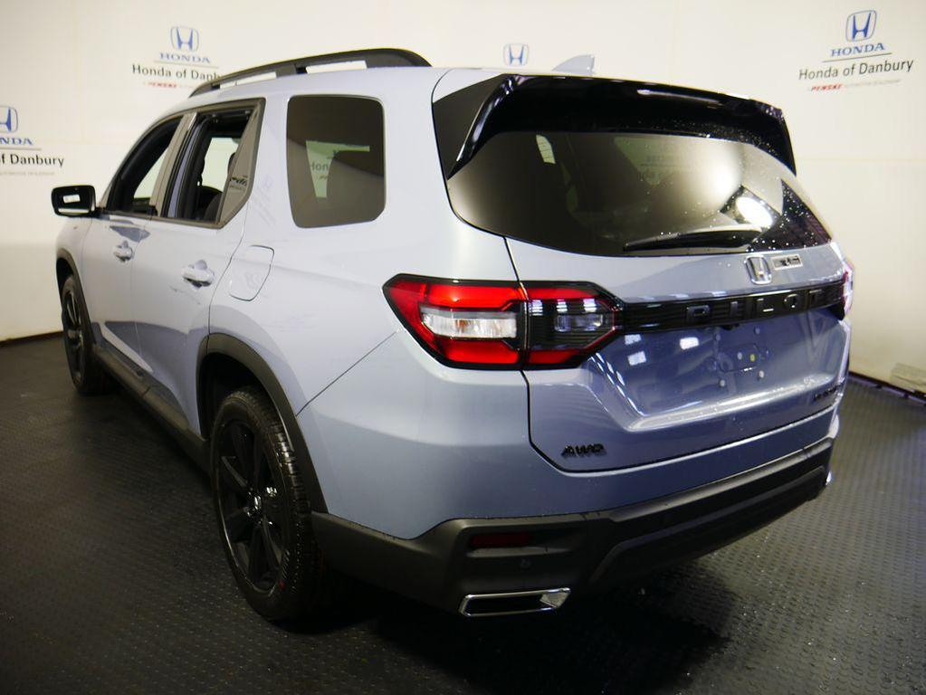 new 2025 Honda Pilot car, priced at $56,530