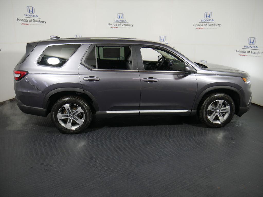 new 2025 Honda Pilot car, priced at $47,095