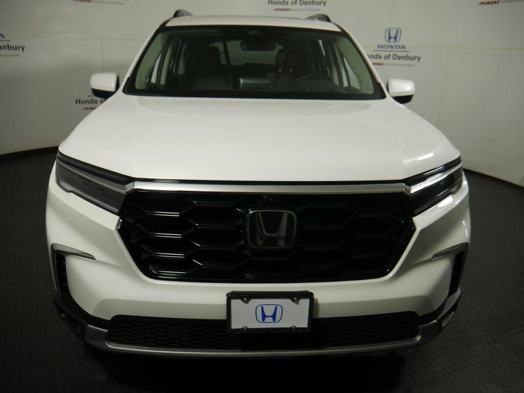 used 2023 Honda Pilot car, priced at $42,495