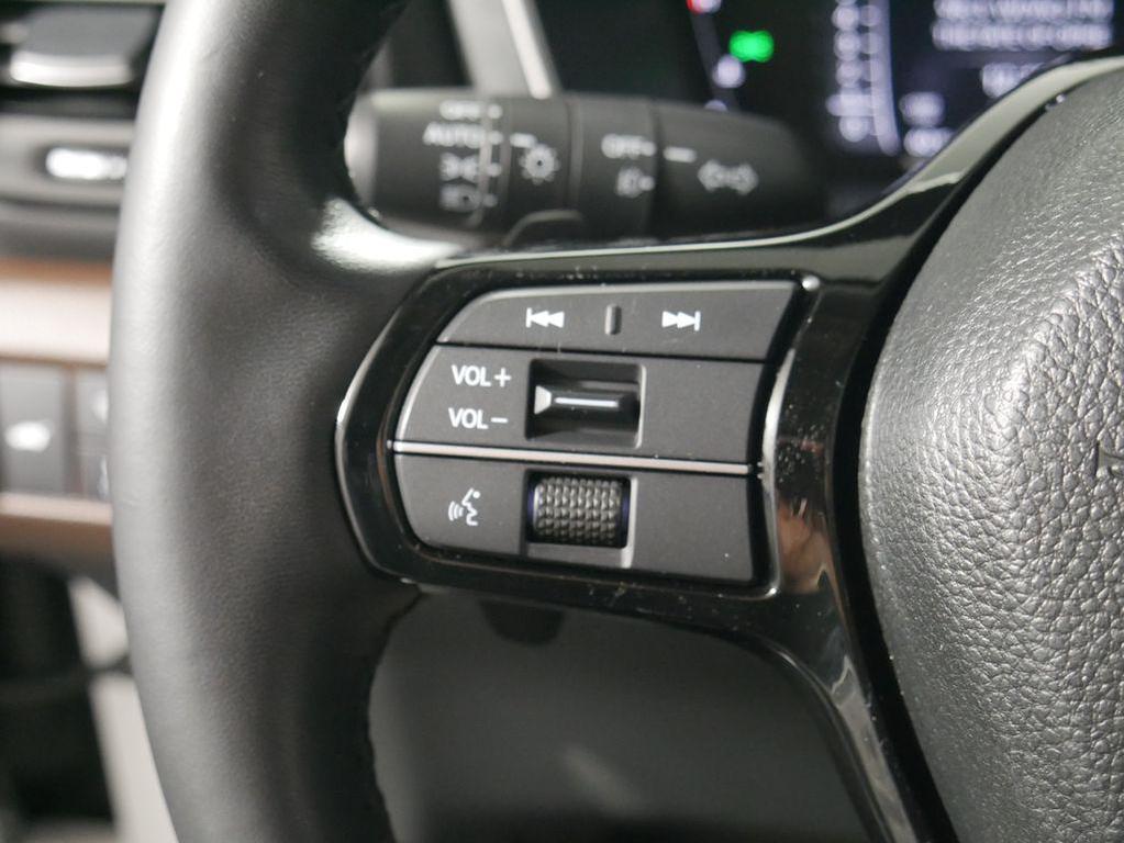 used 2023 Honda Pilot car, priced at $42,495