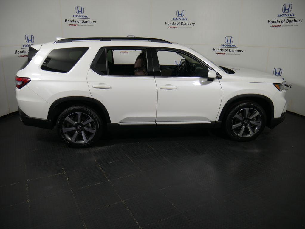 used 2023 Honda Pilot car, priced at $42,495