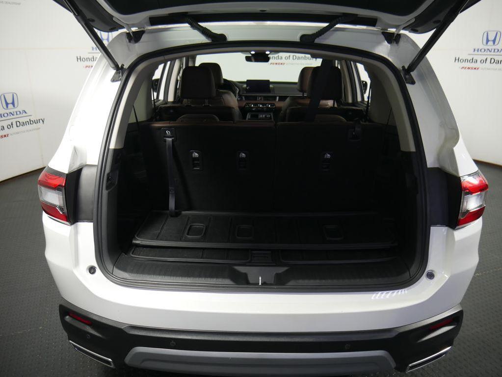 used 2023 Honda Pilot car, priced at $42,495