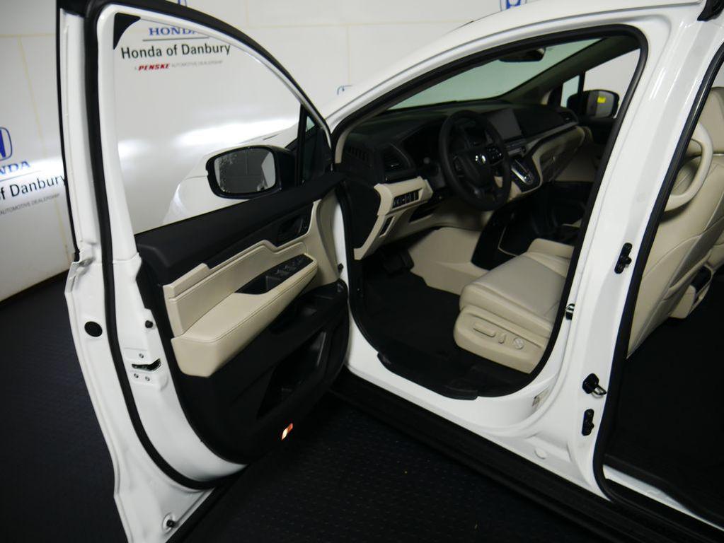 new 2026 Honda Odyssey car, priced at $46,140