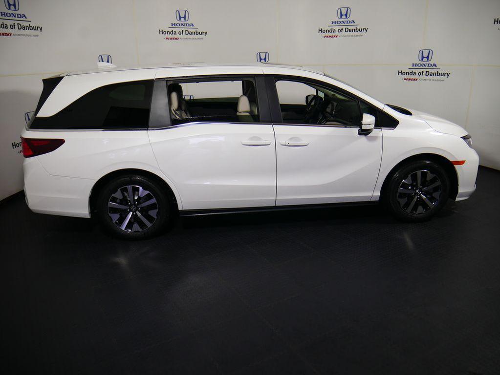new 2026 Honda Odyssey car, priced at $46,140