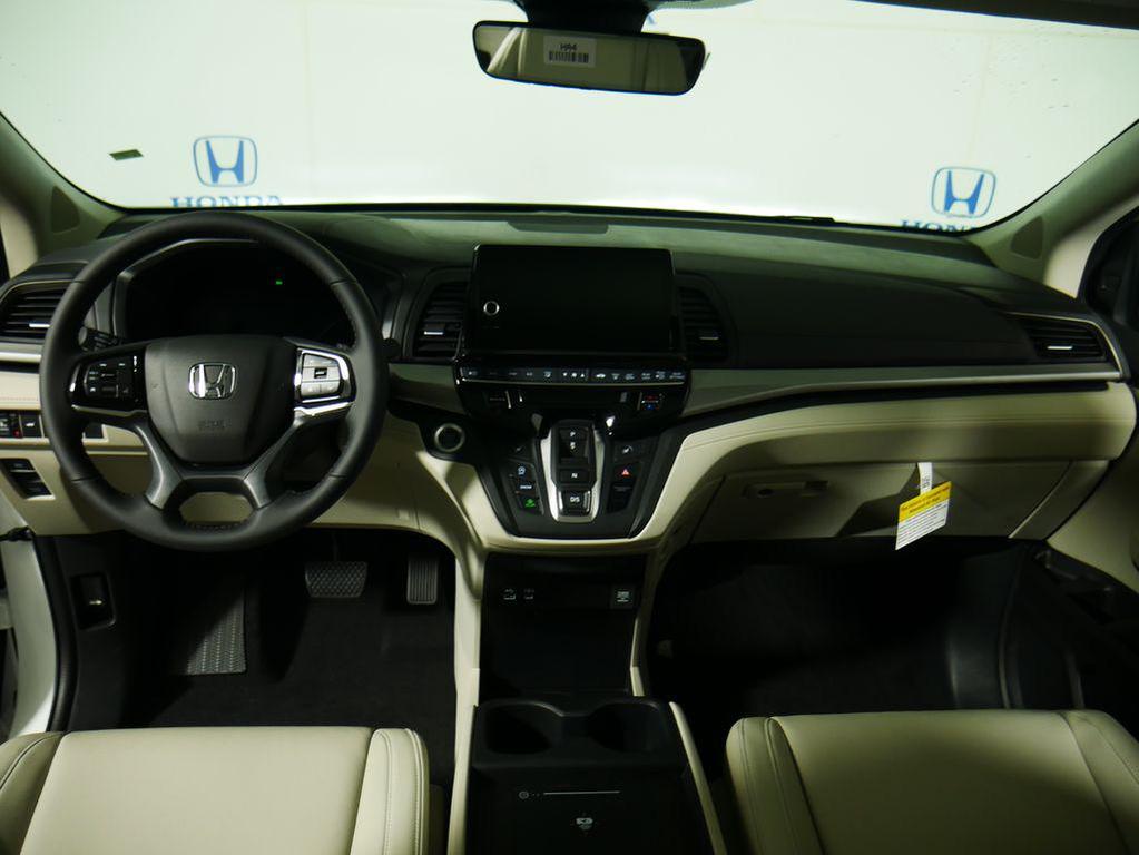 new 2026 Honda Odyssey car, priced at $46,140