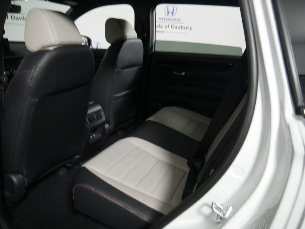 new 2026 Honda CR-V Hybrid car, priced at $44,155