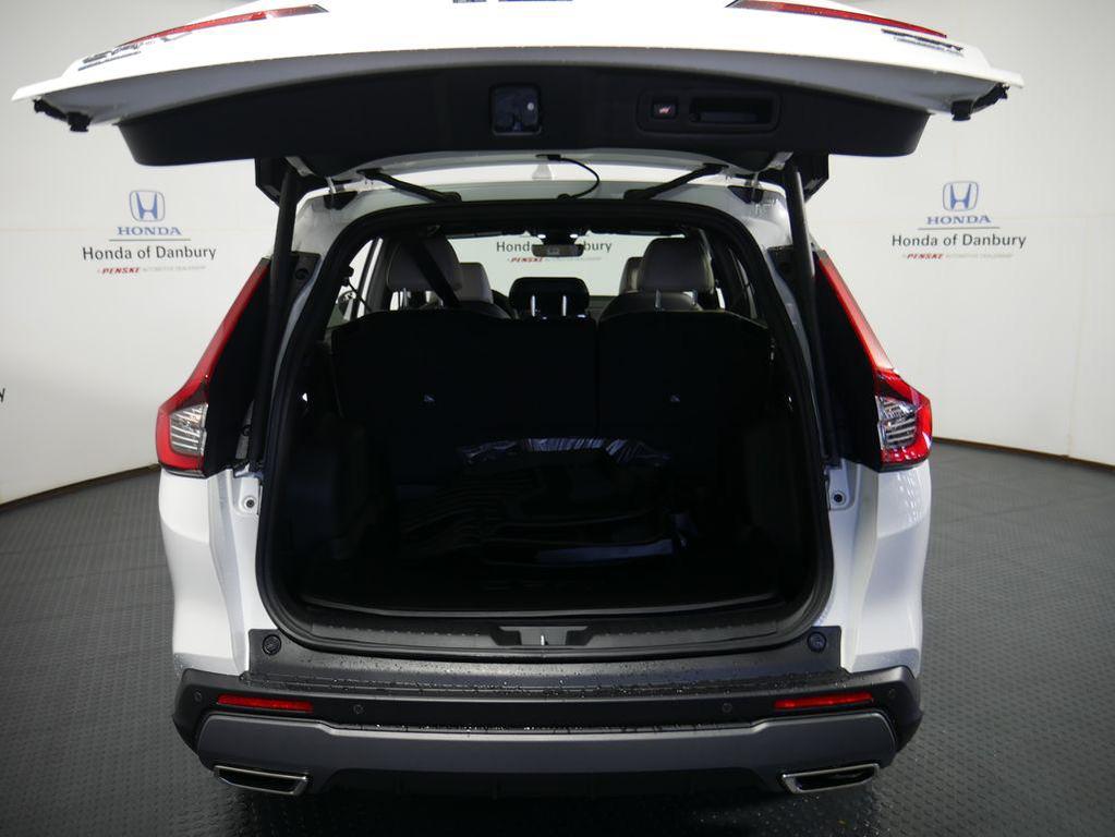new 2026 Honda CR-V Hybrid car, priced at $44,155
