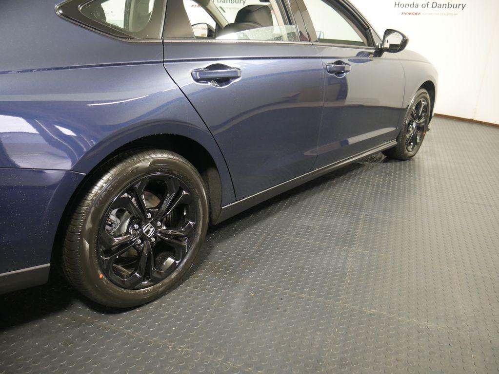 new 2025 Honda Accord car, priced at $31,755