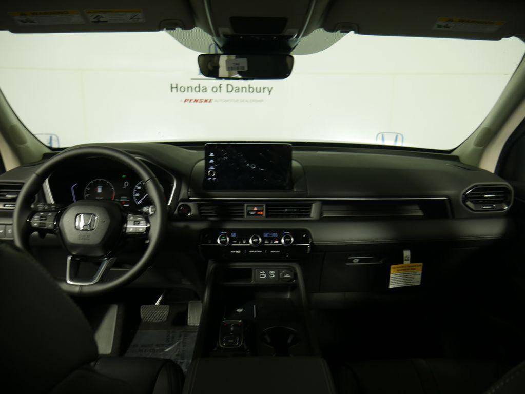 new 2025 Honda Pilot car, priced at $47,095