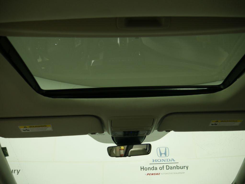 new 2026 Honda Odyssey car, priced at $45,685