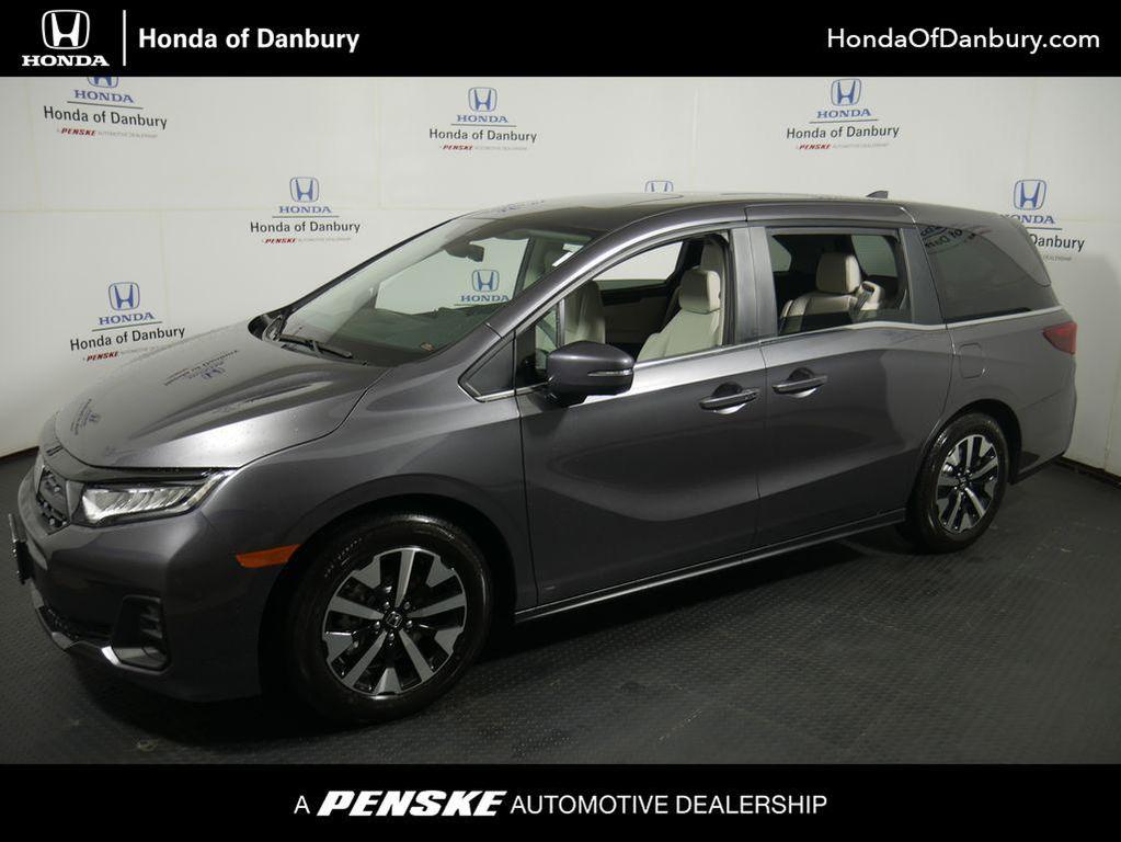 new 2026 Honda Odyssey car, priced at $45,685