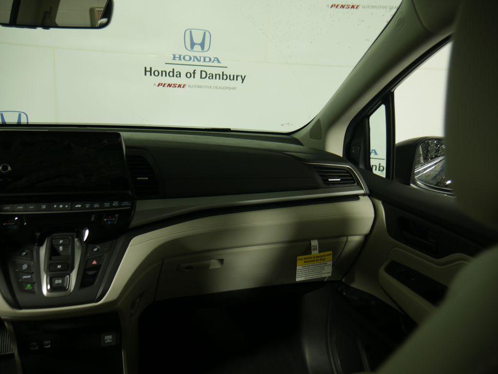 new 2026 Honda Odyssey car, priced at $45,685
