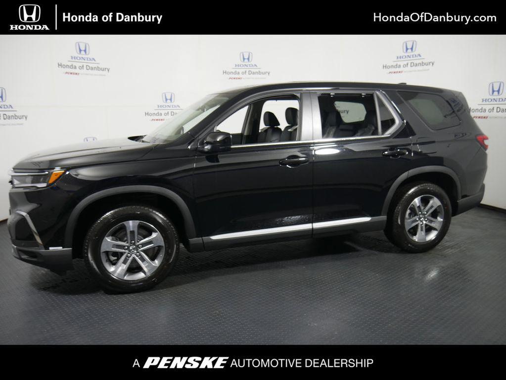 new 2025 Honda Pilot car, priced at $47,825
