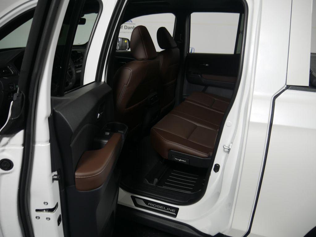 new 2025 Honda Ridgeline car, priced at $44,885