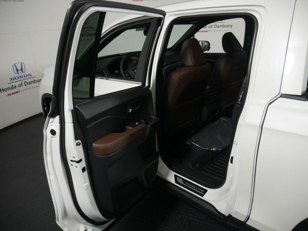 new 2025 Honda Ridgeline car, priced at $44,885