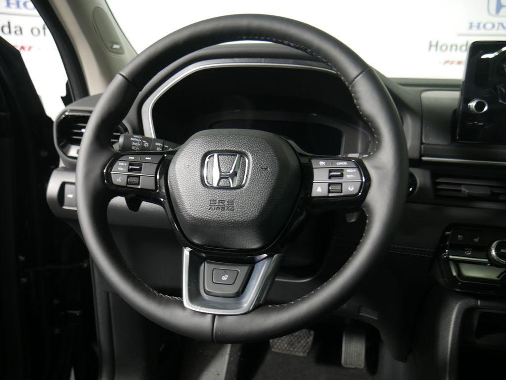 new 2025 Honda Pilot car, priced at $54,575