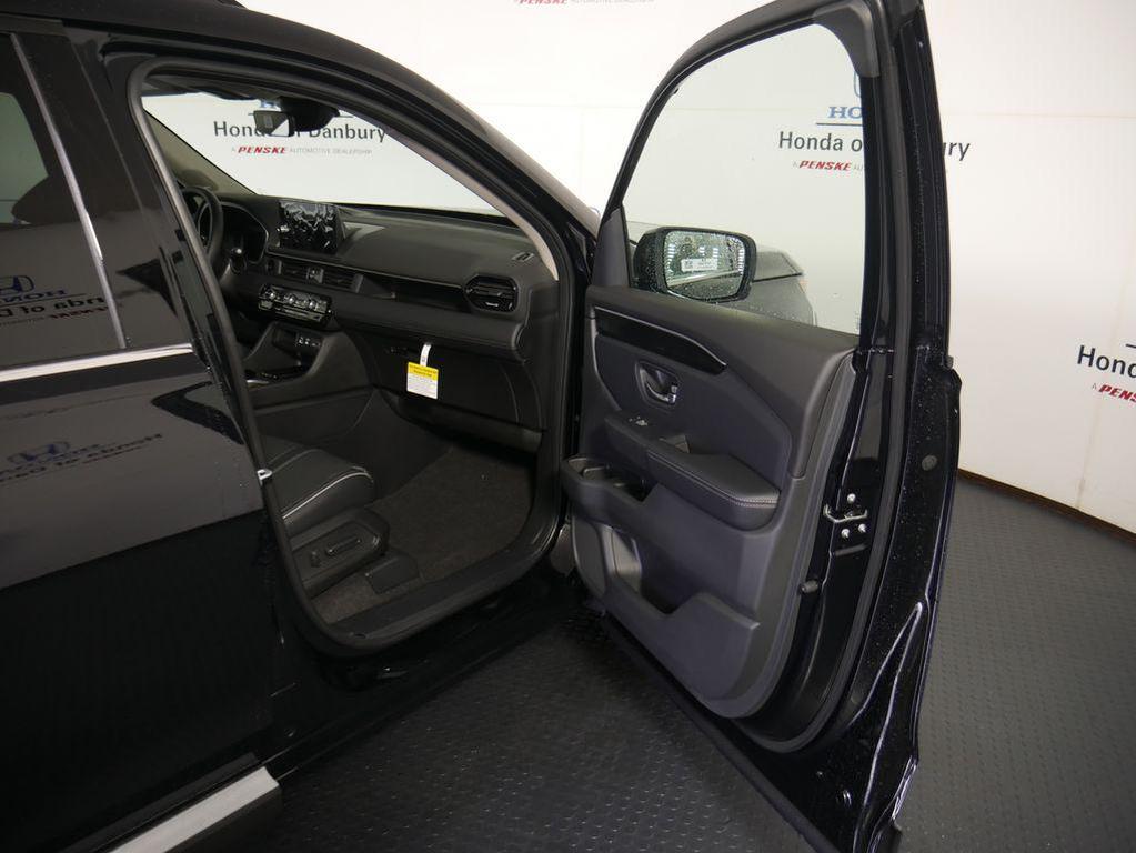 new 2025 Honda Pilot car, priced at $54,575