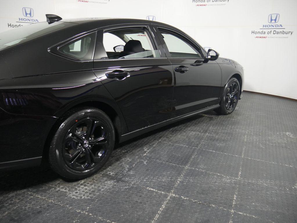 new 2025 Honda Accord car, priced at $31,755