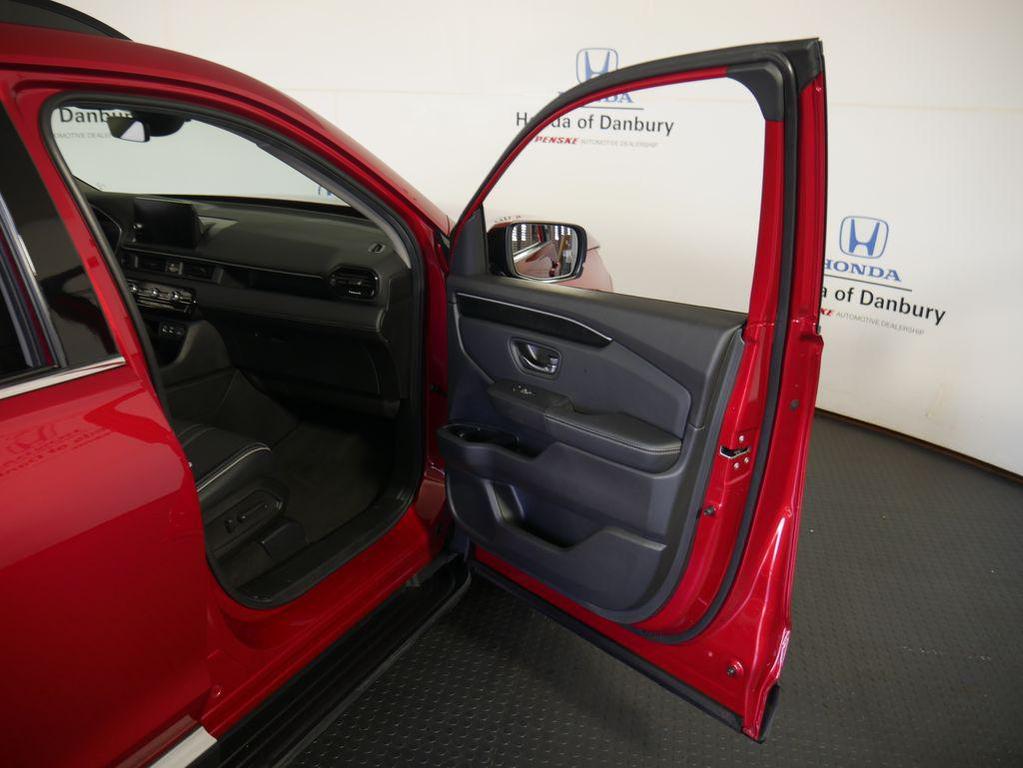 used 2025 Honda Pilot car, priced at $46,995