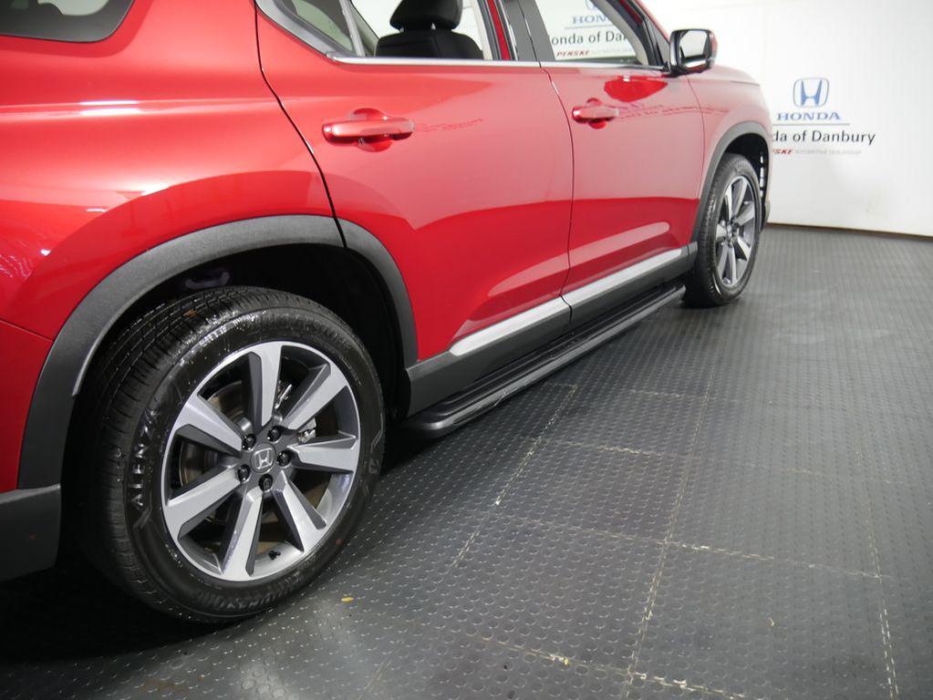 used 2025 Honda Pilot car, priced at $46,995