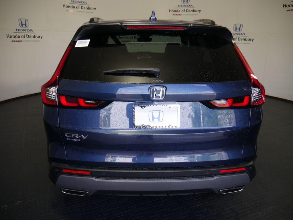 new 2026 Honda CR-V Hybrid car, priced at $41,675