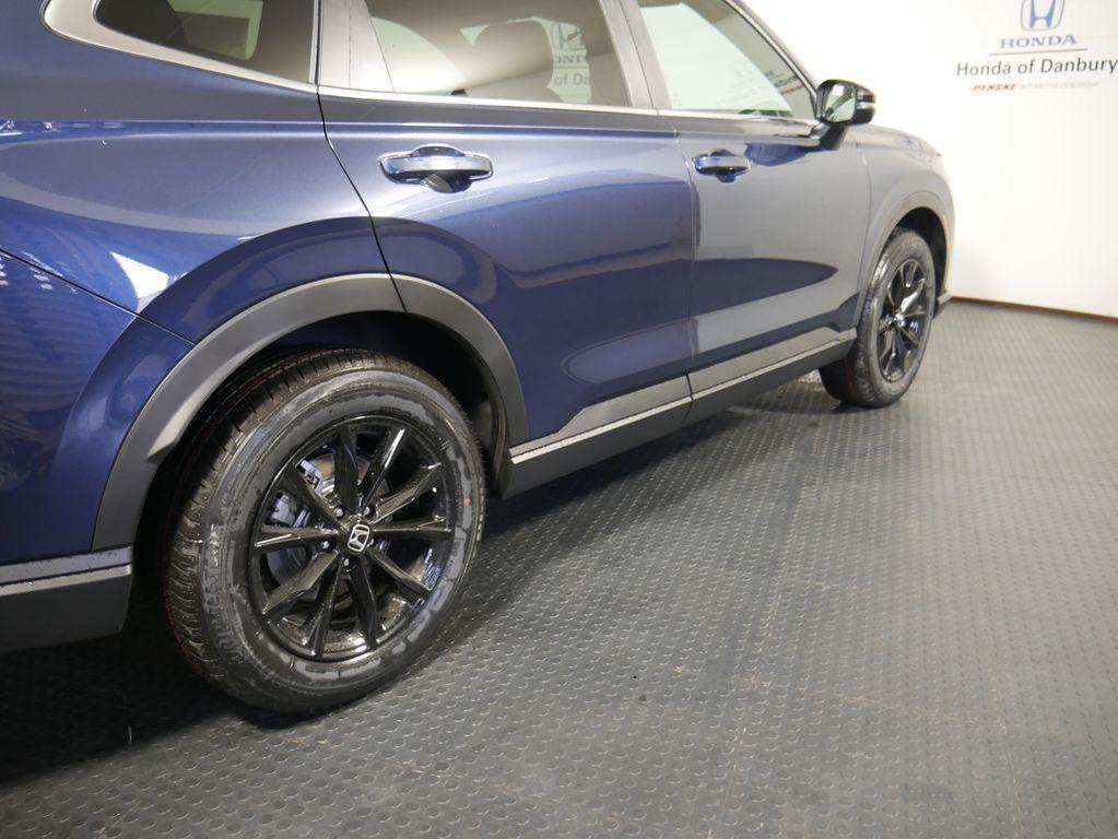new 2026 Honda CR-V Hybrid car, priced at $41,675