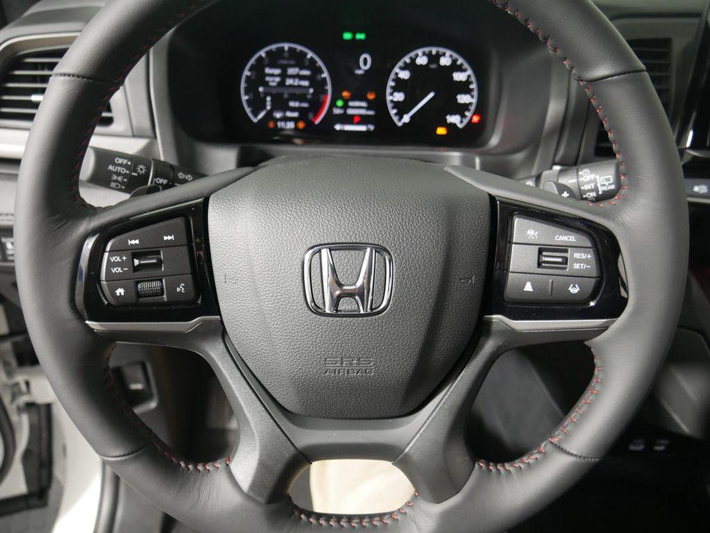 new 2026 Honda Odyssey car, priced at $46,210