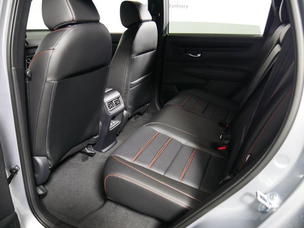 new 2026 Honda CR-V Hybrid car, priced at $41,675