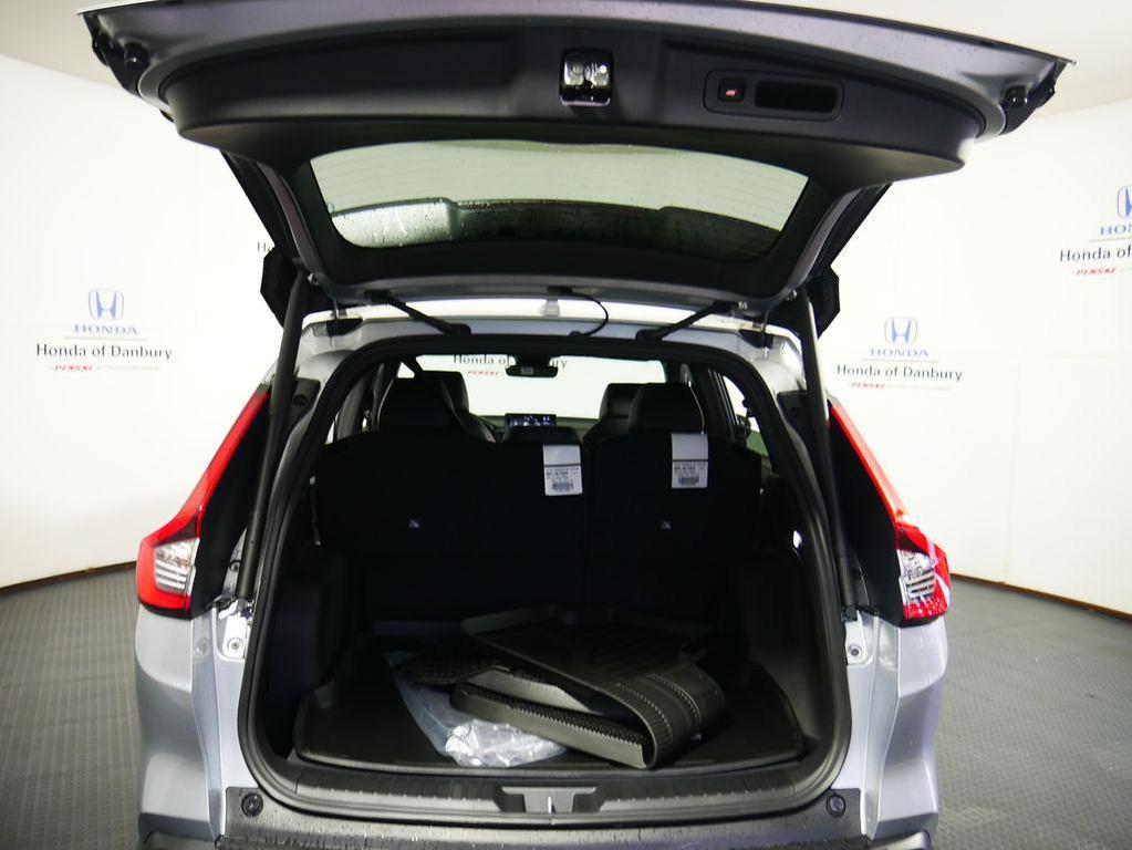 new 2026 Honda CR-V Hybrid car, priced at $41,675