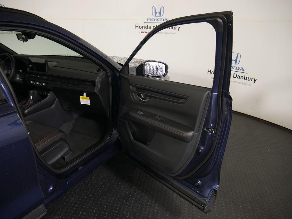 new 2026 Honda CR-V Hybrid car, priced at $40,250