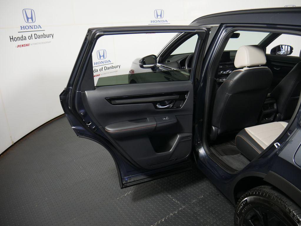 used 2024 Honda CR-V Hybrid car, priced at $35,976