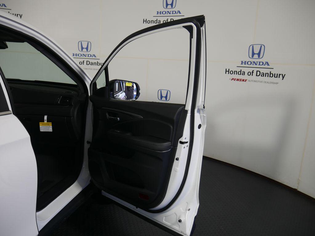 new 2025 Honda Ridgeline car, priced at $45,080
