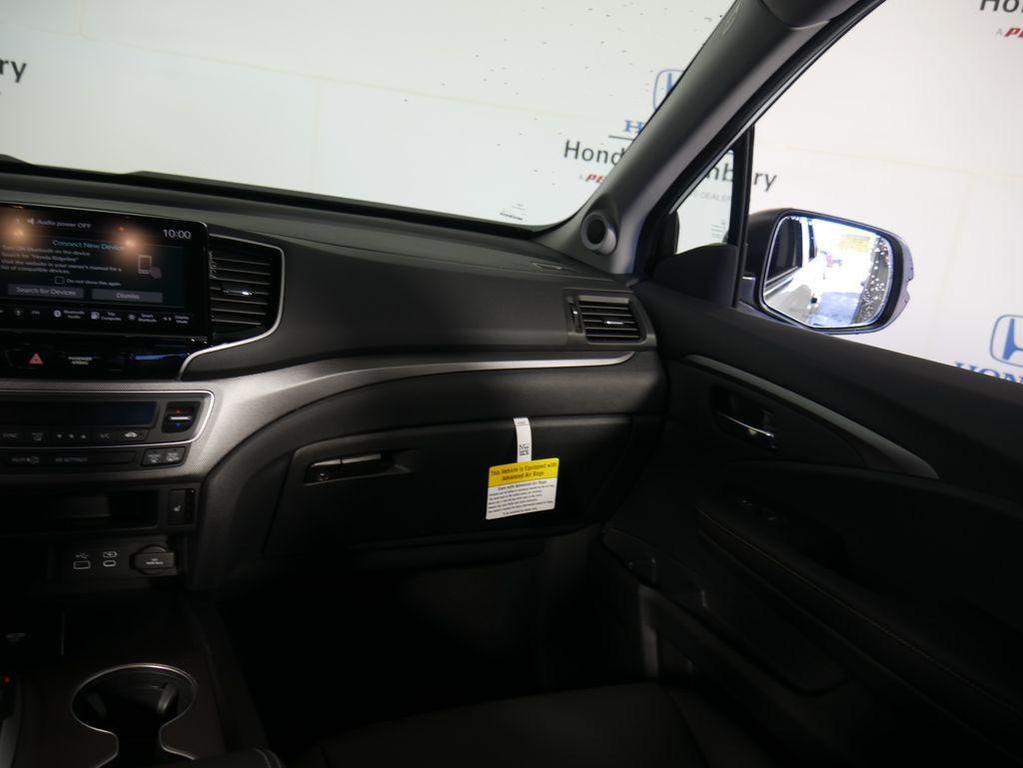 new 2025 Honda Ridgeline car, priced at $45,080