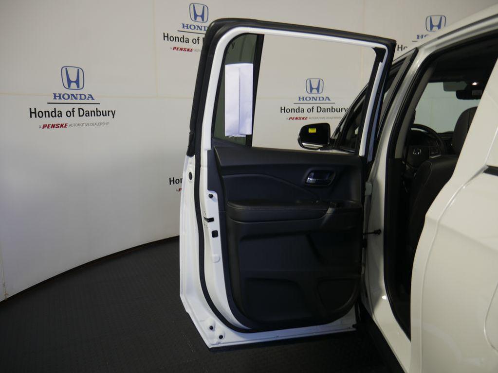 new 2025 Honda Ridgeline car, priced at $45,080