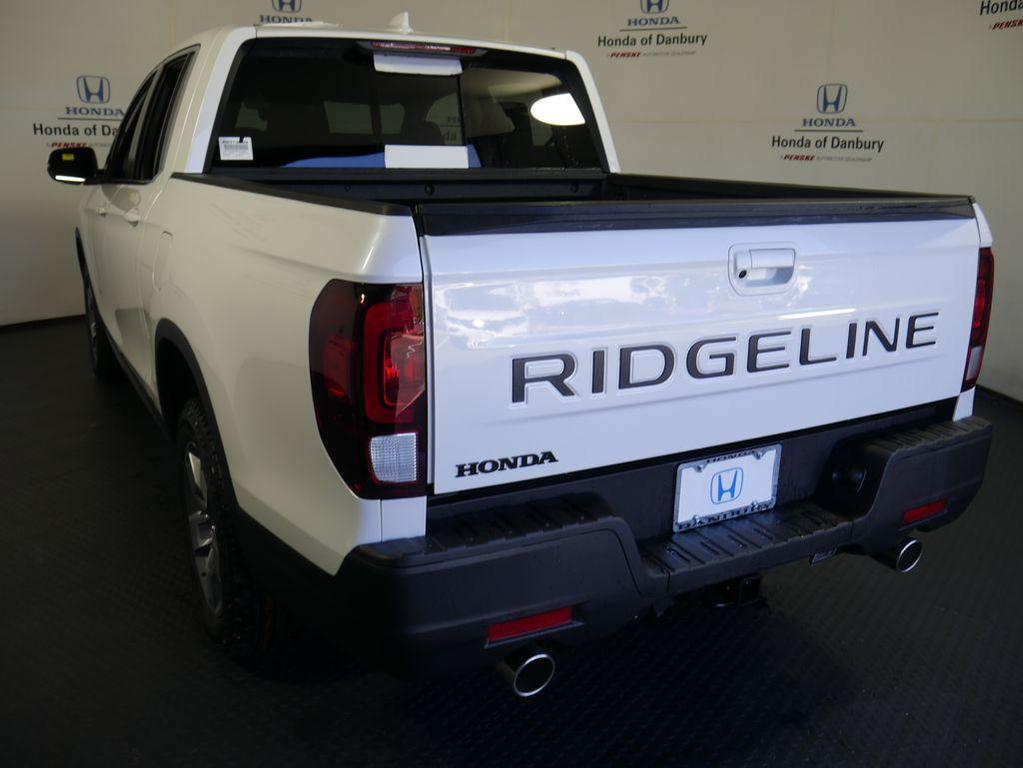 new 2025 Honda Ridgeline car, priced at $45,080