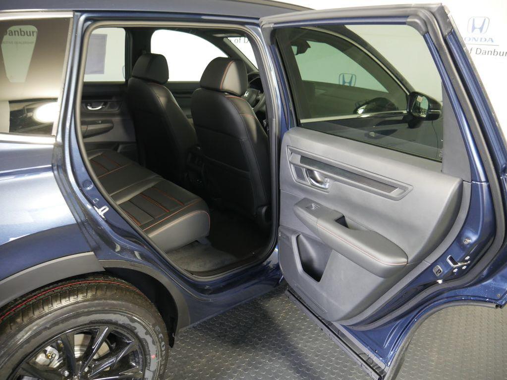 new 2026 Honda CR-V Hybrid car, priced at $41,675