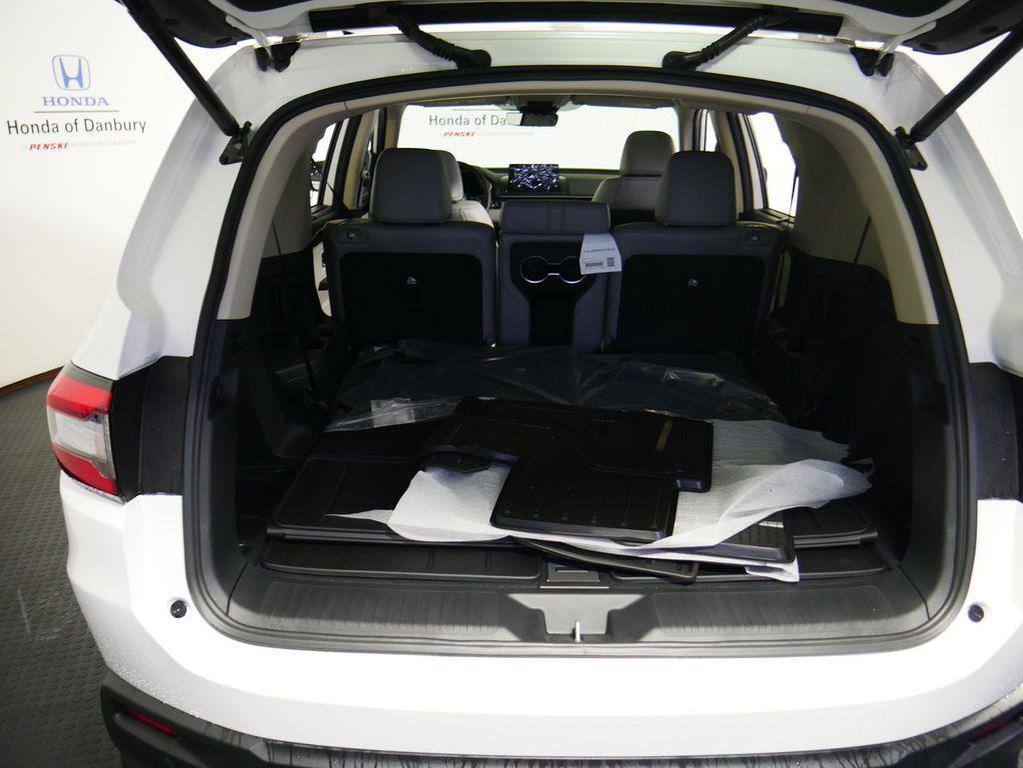 new 2025 Honda Pilot car, priced at $51,505