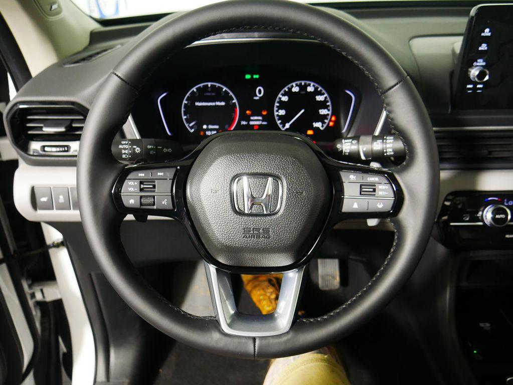 new 2025 Honda Pilot car, priced at $51,505