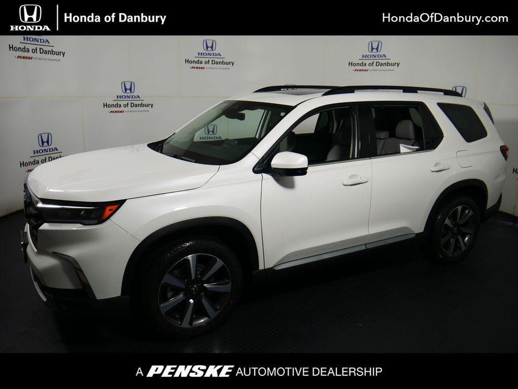 new 2025 Honda Pilot car, priced at $51,505